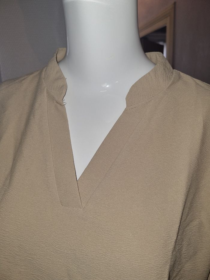 Blouse tunique beige gaufrée manches longues 2XL neuve - photo numéro 2