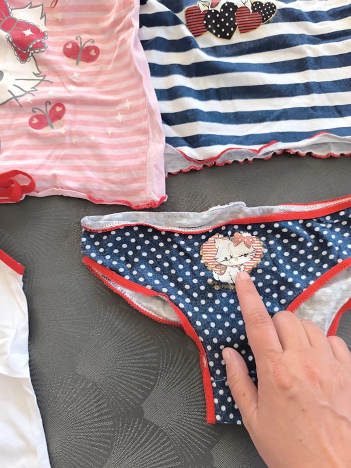 Lot de 4 débardeurs maillots de corps sans manches et 2 shorty 6-8 ans hello kitty - photo numéro 3