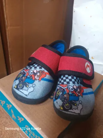 Pantoufles Mario T24