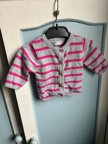 Gilet gris à rayures fushia, 1 mois, kitchoun