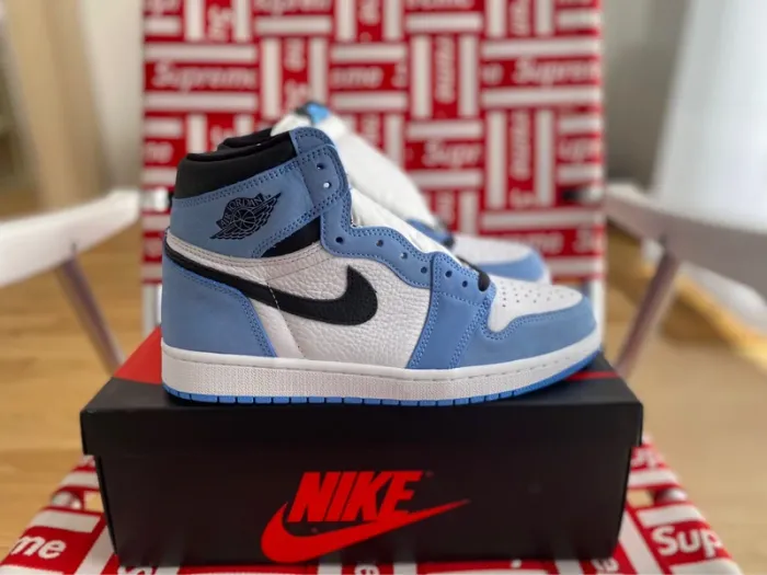 Jordan 1 Retro High OG University Blue