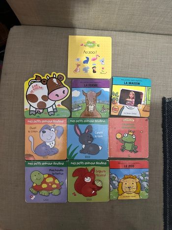 Lot de 10 livres bébé