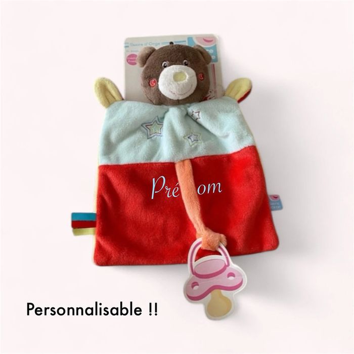 Peluche doudou plat 23cm sucre d’orge ours rouge jaune et bleu étoile neuf étiqueté - photo numéro 5