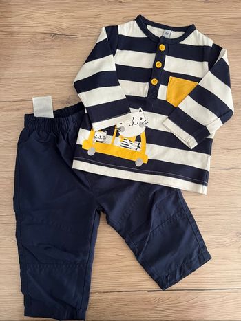 Ensemble chat bébé