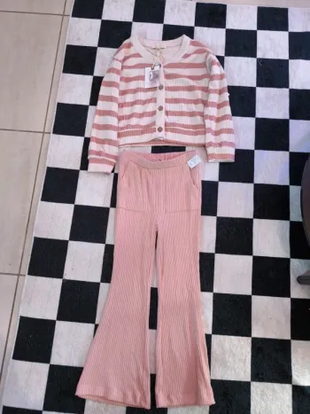 Ensemble Jessica Simpson – Taille 5/6 ans – Neuf avec étiquettes