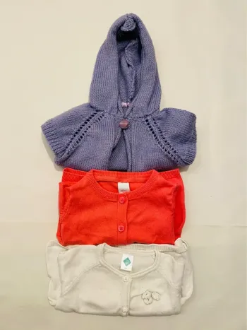 Lot 3 gilets fille 6 mois