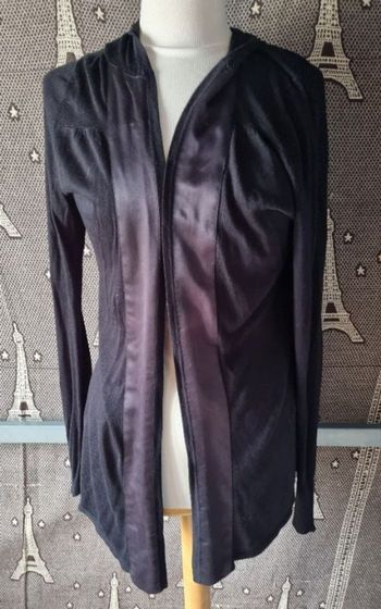 Cardigan léger noir à capuche taille 46-48