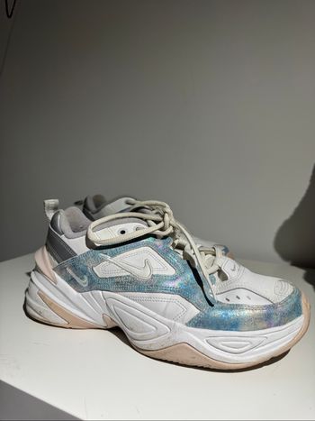 Chaussures Nike holographiques