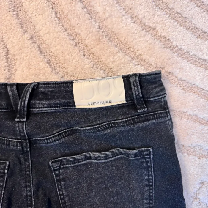Jean stradivarius D09 - photo numéro 3