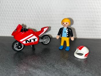 Playmobil enfant motard