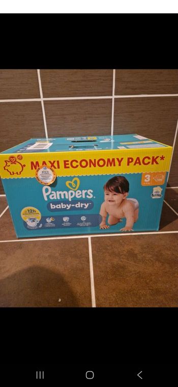 136 couches taille 3 pampers