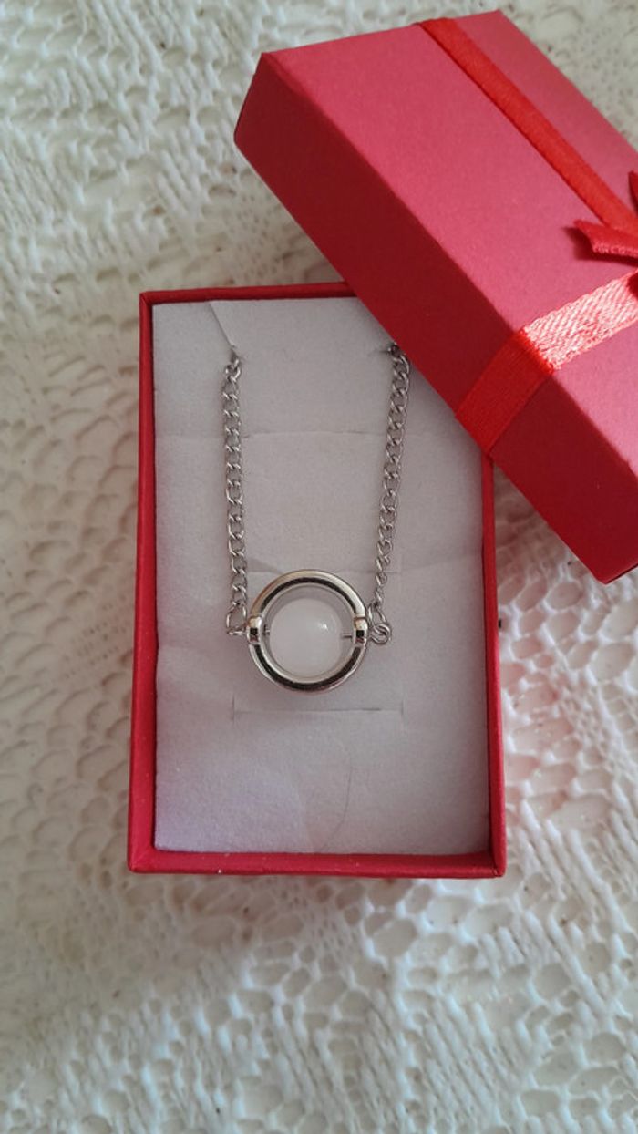 Collier pendentif, pierre de Lune, Bella Swan, Twilight