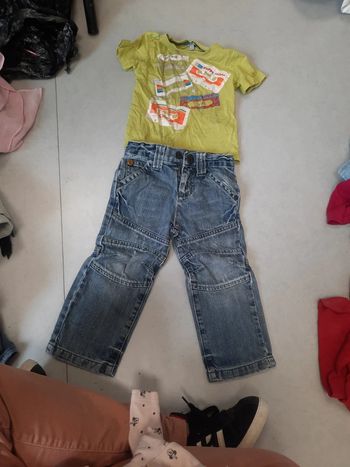 Jean bleu blanc qualité 2ans