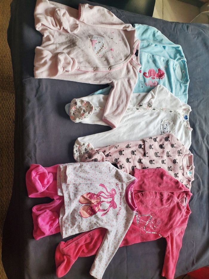 Lot 6 pyjamas fille 6 mois