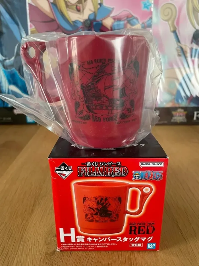 One Piece – Mug plastique Rouge Shanks Ichiban Kuji Film Red 9 cm