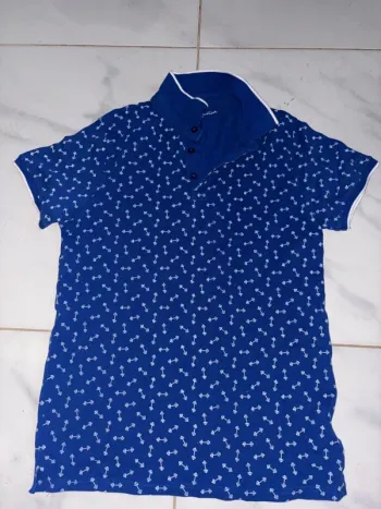 Polo bleu