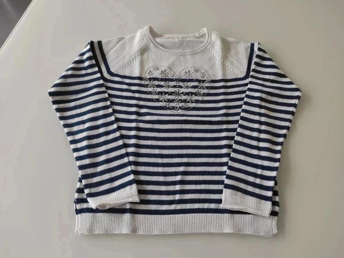10 € Pull vertbaudet 8 ans