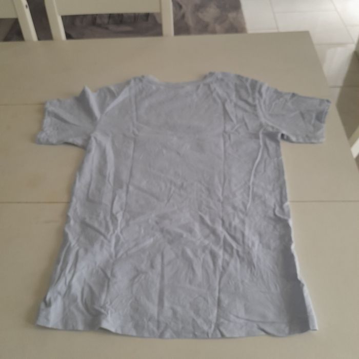 Tee shirt avec inscription - photo numéro 3