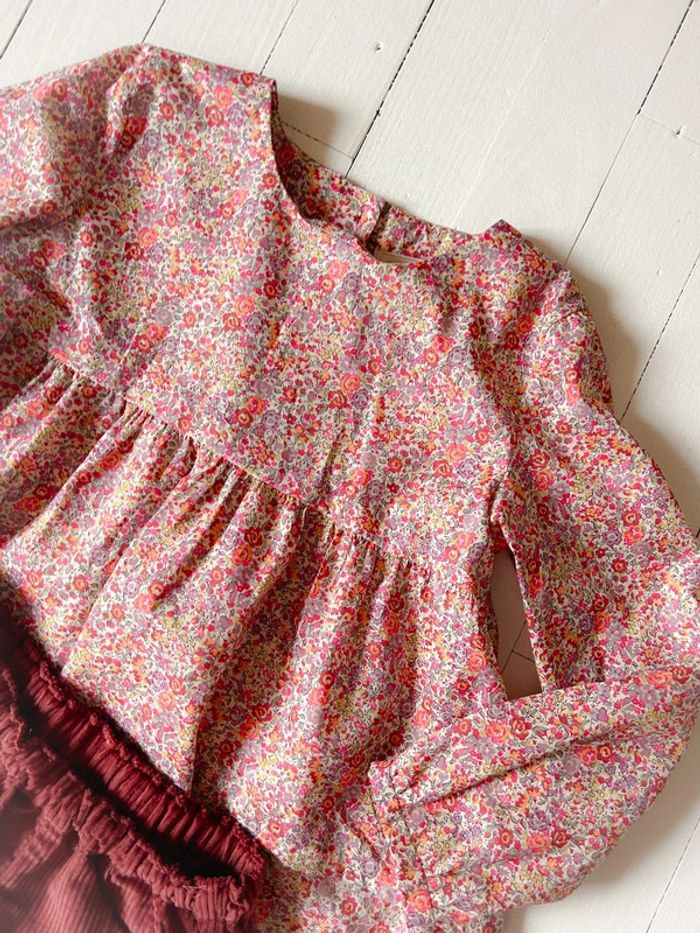 Ensemble créatrice blouse liberty et short 8 ans - photo numéro 3