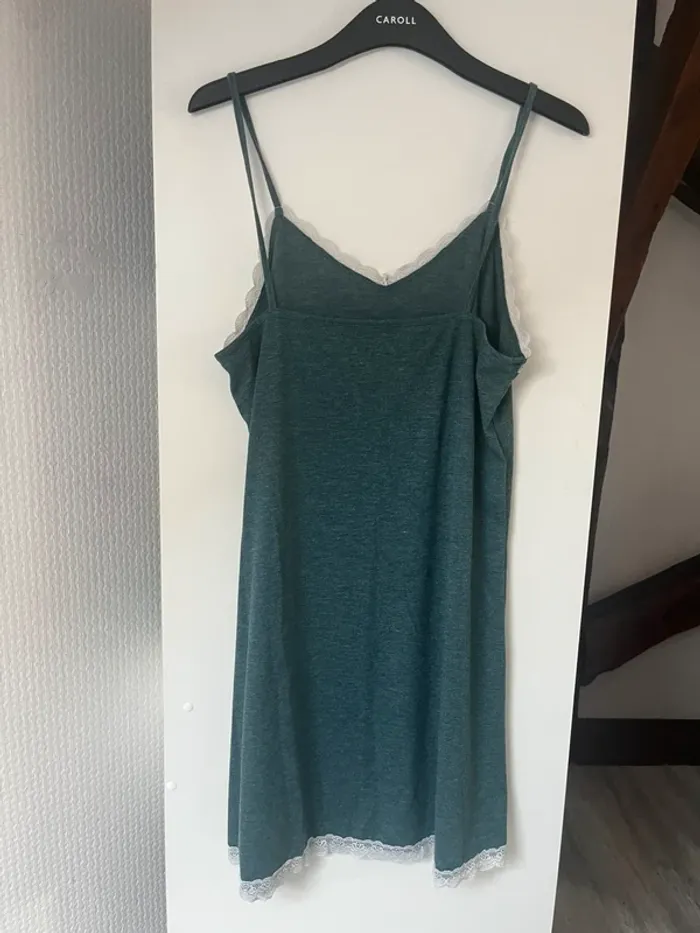 Tenue de nuit taille L - photo numéro 2
