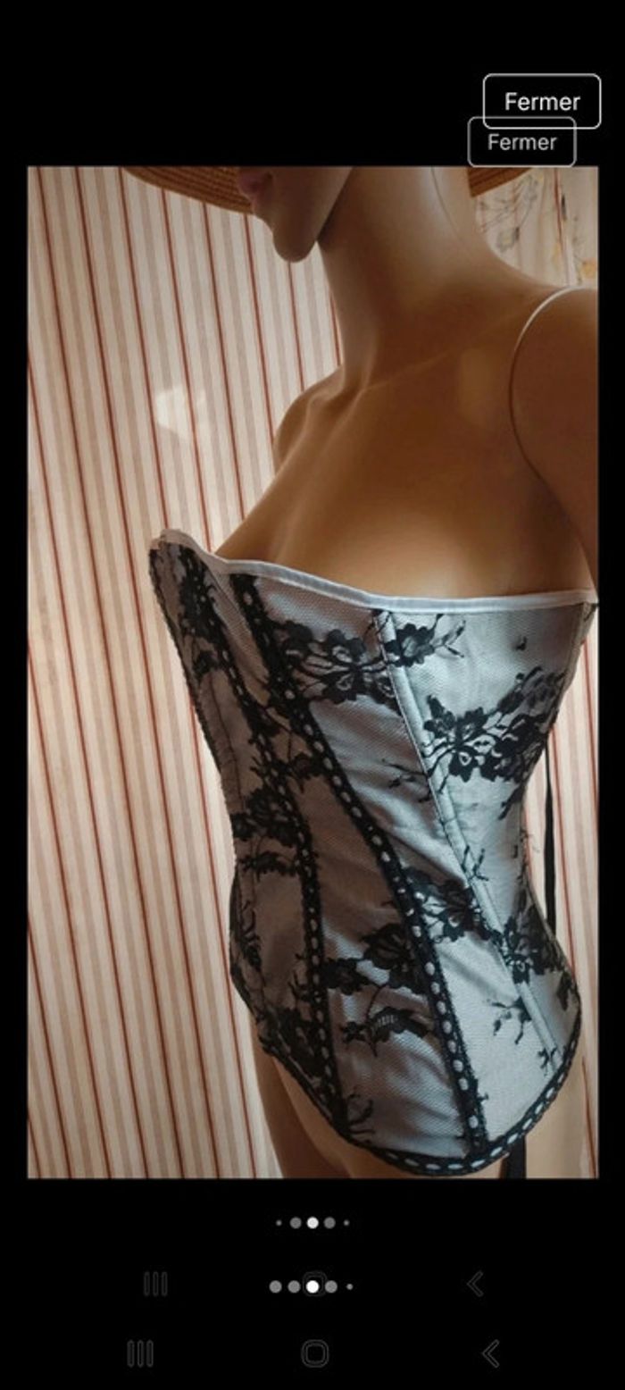 Corset Alcatraz Gothic blanc/noir taille M - photo numéro 3