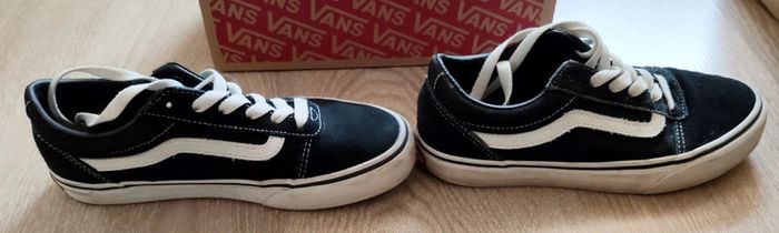 Baskets Vans 35 en bon état - photo numéro 5