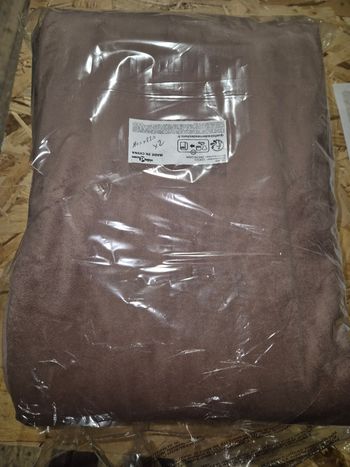 2 rideaux 140x220 vieux rose a œillet neuf 