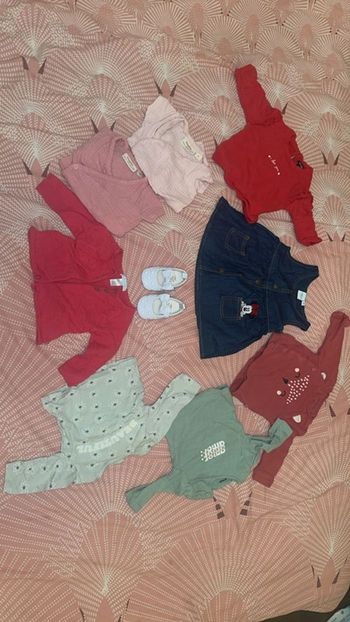 Lot de vêtements bébé fille taille 3 mois