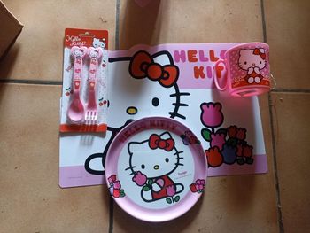 Lot vaisselle hello kitty