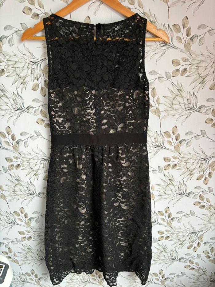 Robe de cocktail en dentelle noir chic 123 - photo numéro 2