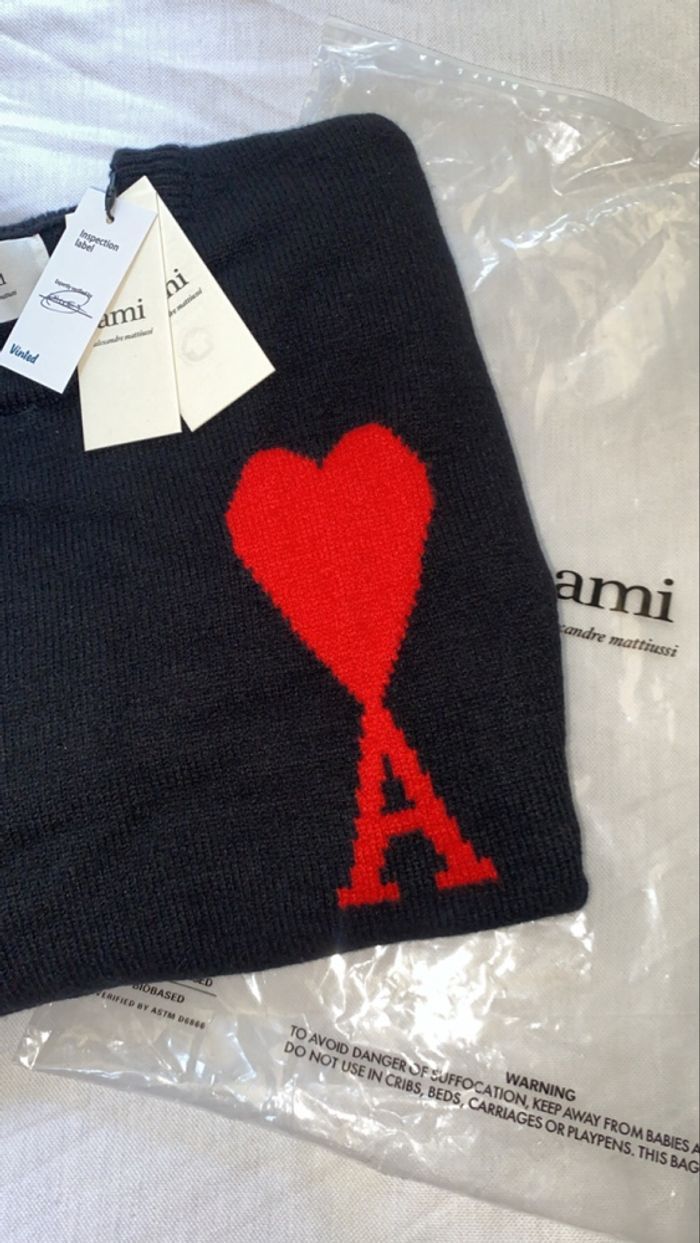 Pull AMI PARIS Noir - Taille M - Jamais porte
