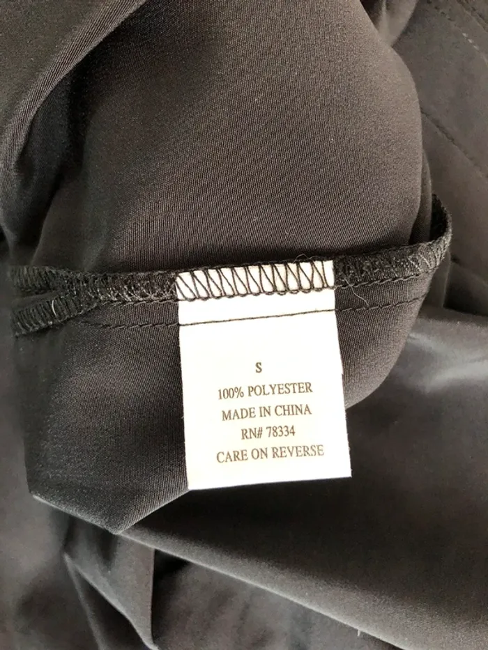 Blouse noire Estée Lauder - photo numéro 4