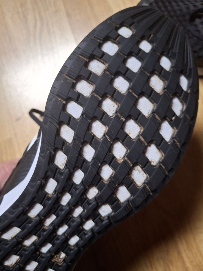 Chaussures adidas pointure 40 - photo numéro 7