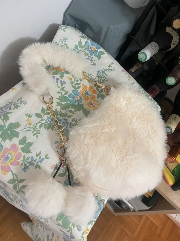 Sac à main élégant en fourrure synthétique avec poignée supérieure et bandoulière - photo numéro 3