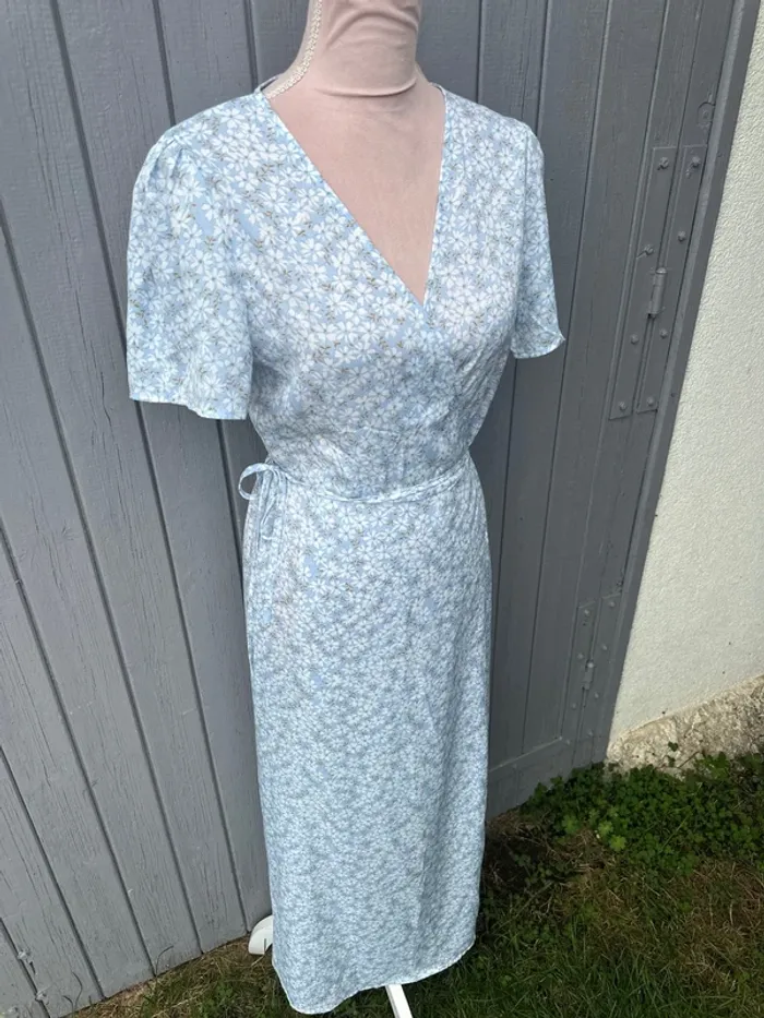 Robe longue été légère fluide bleu claire fleurie manches courtes 38/M - photo numéro 4