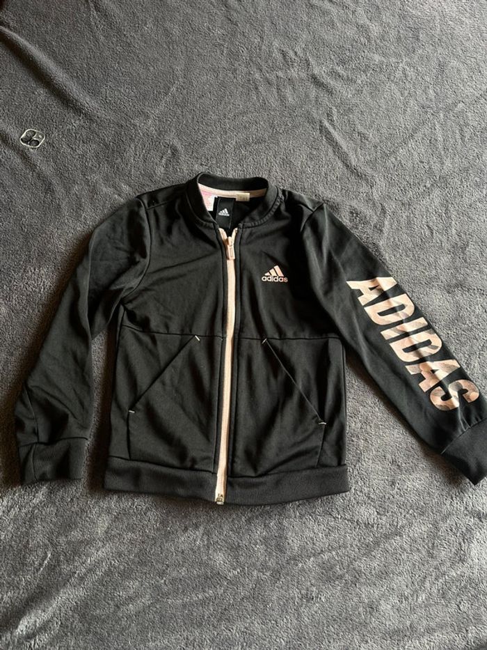 Veste adidas noir et rose 4/5ans