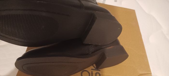 Très jolie paire de bottes fille Pointure 31 - photo numéro 8