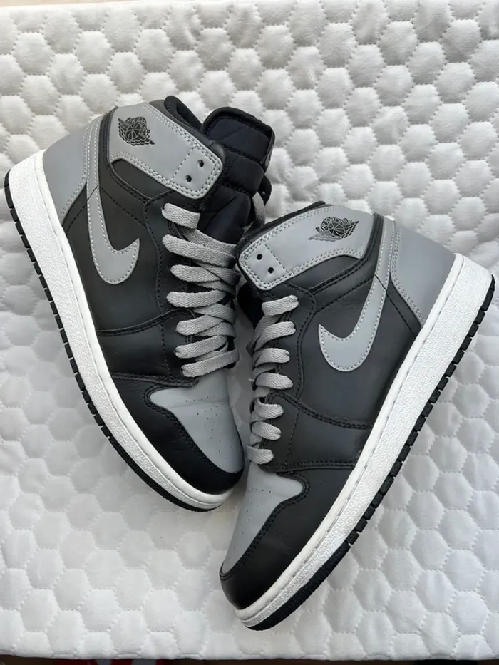 Nike air jordan 1 high Shadow 38.5