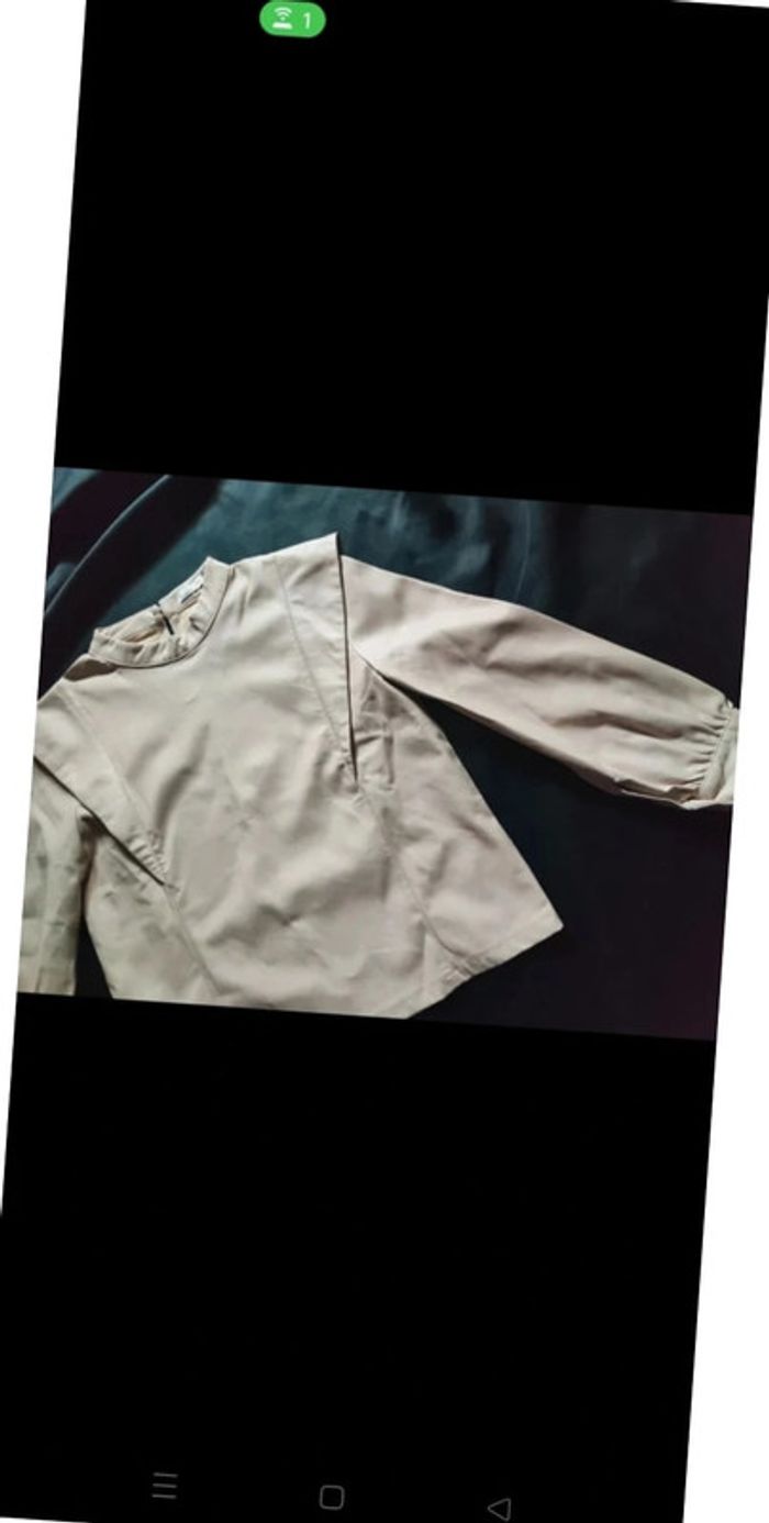 Jolie haut effet cuir souple pull&bear - photo numéro 13