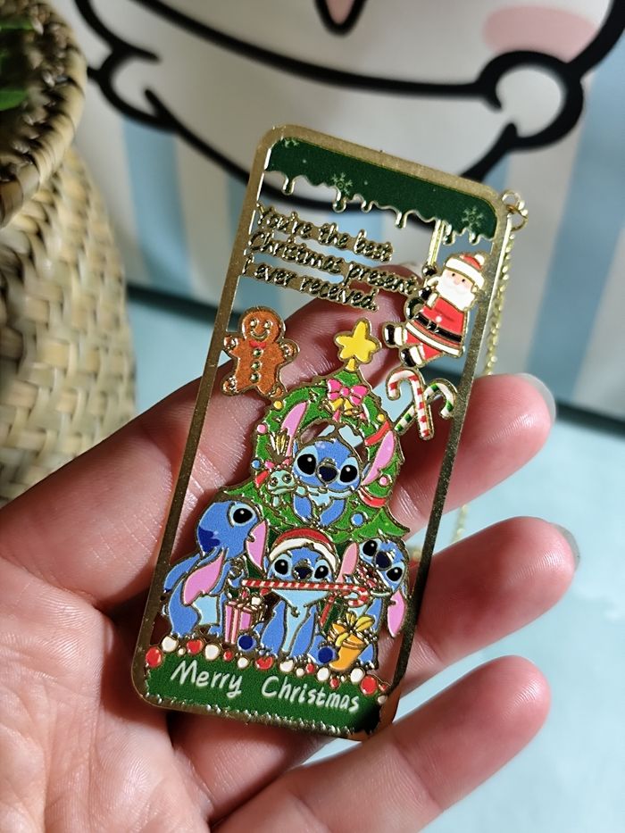 marque page en métal Disney Stitch Noël - photo numéro 3
