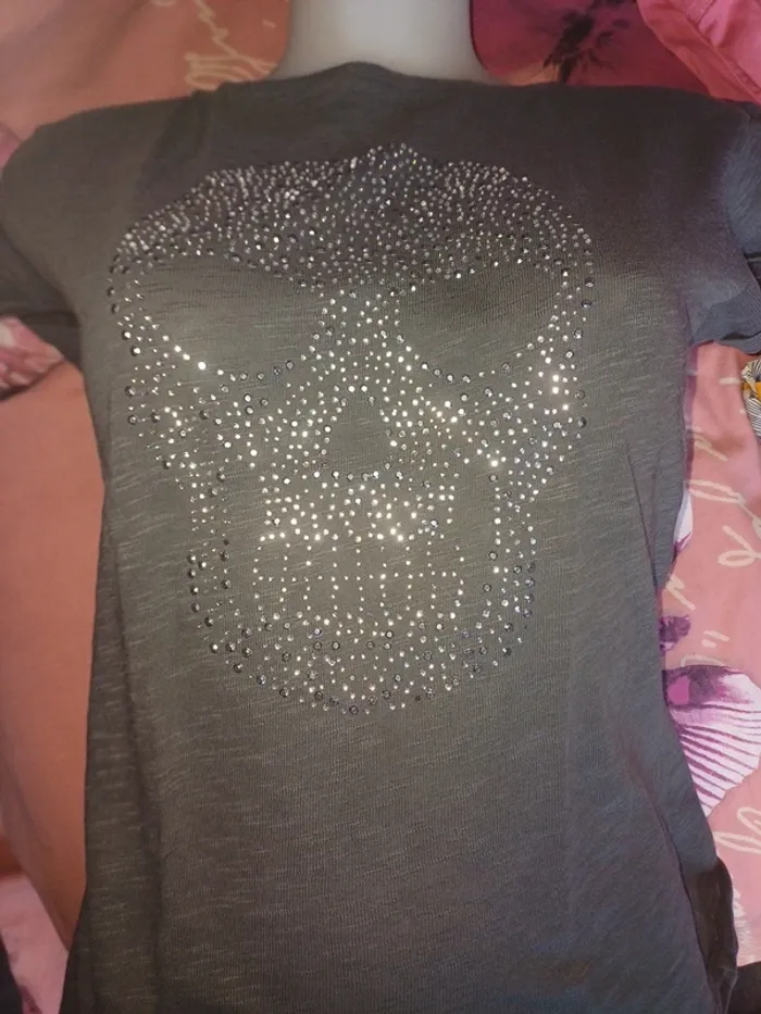 Tee shirt tête de mort taille S - photo numéro 4