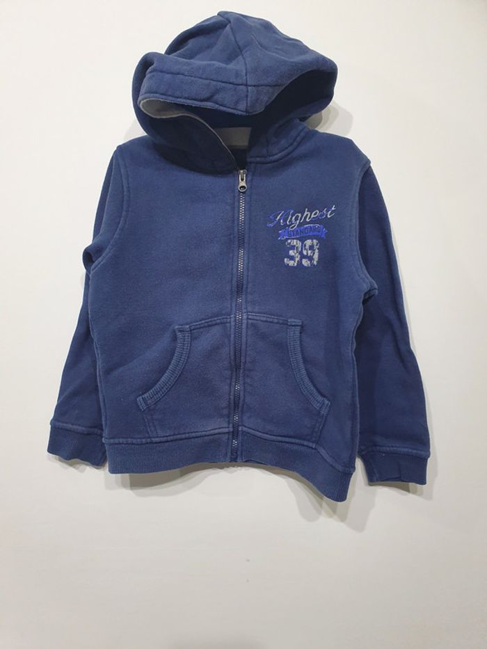 Veste zippé à capuche