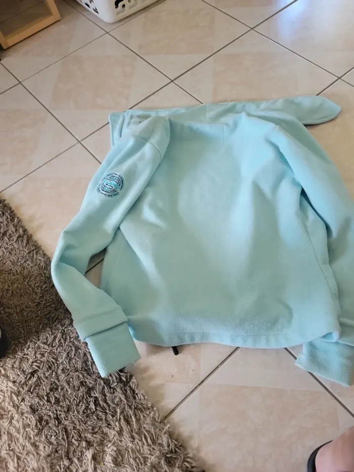 Jolie veste polaire taille S - photo numéro 5