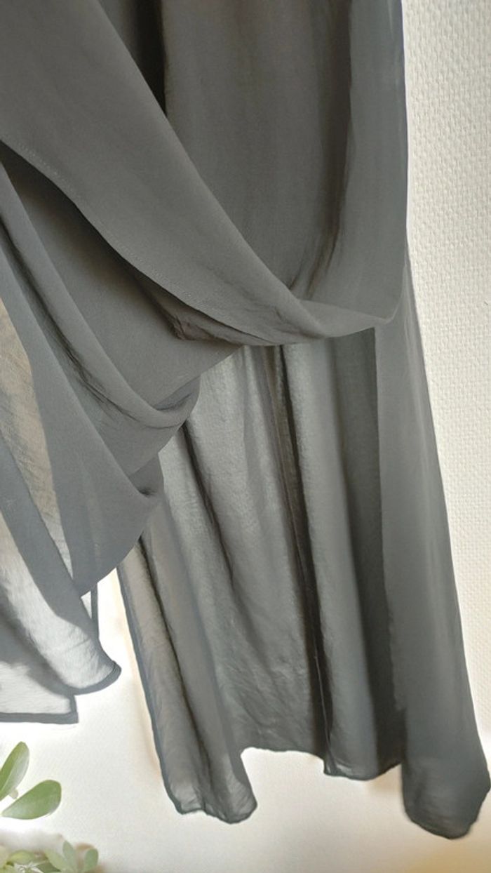 Robe sans manche longue bicolore fluide - photo numéro 4