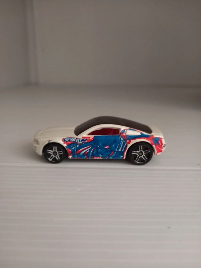 Hotwheel mustang gt concept - photo numéro 3