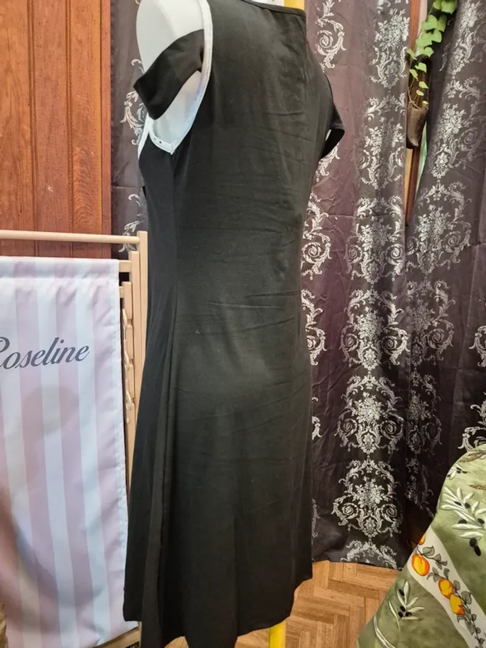 🖤 Robe ample Noire et Blanche🖤 - photo numéro 7