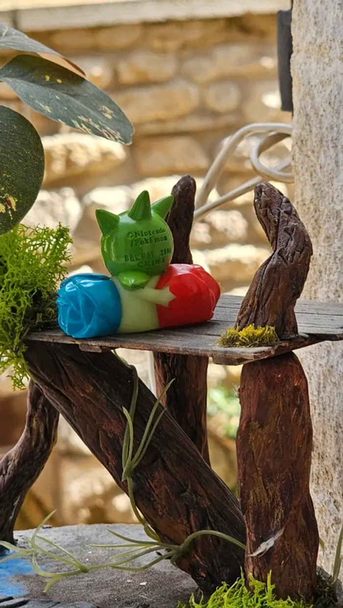 Super figurine Pokemon Nintendo finger puppet roselia - photo numéro 2