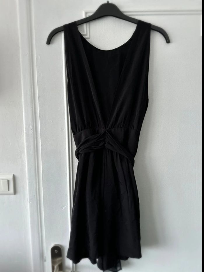 Combishort sans manches dos ouvert avec ceinture noir taille XS ZARA - photo numéro 6
