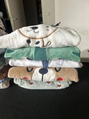 Lot vêtement bébé