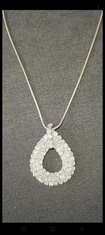 Collier goutte en strass
